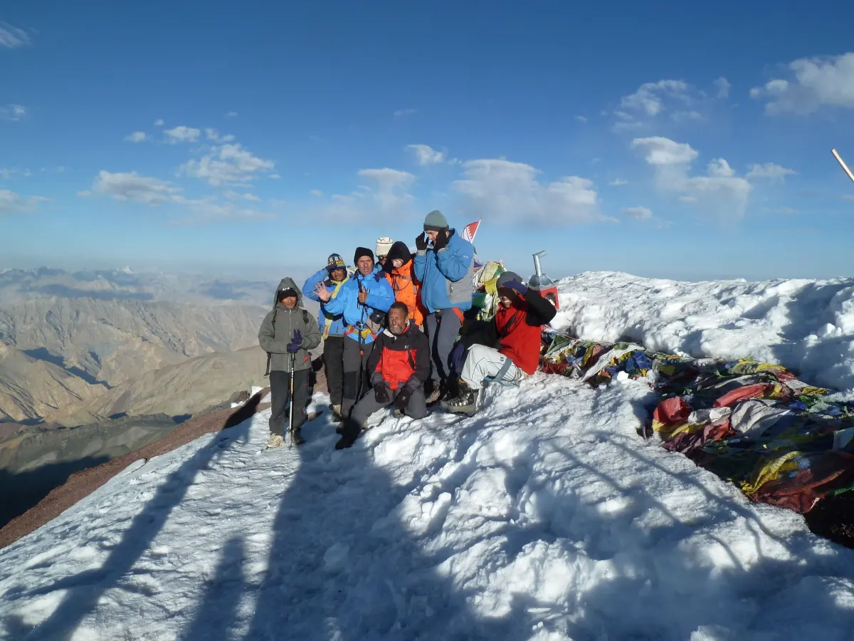 Climb Stok Kangari (6120 mtrs) Via Stok