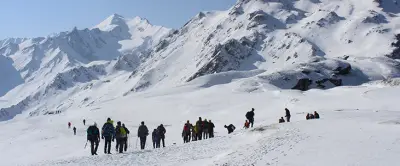 Sar Pass Trek